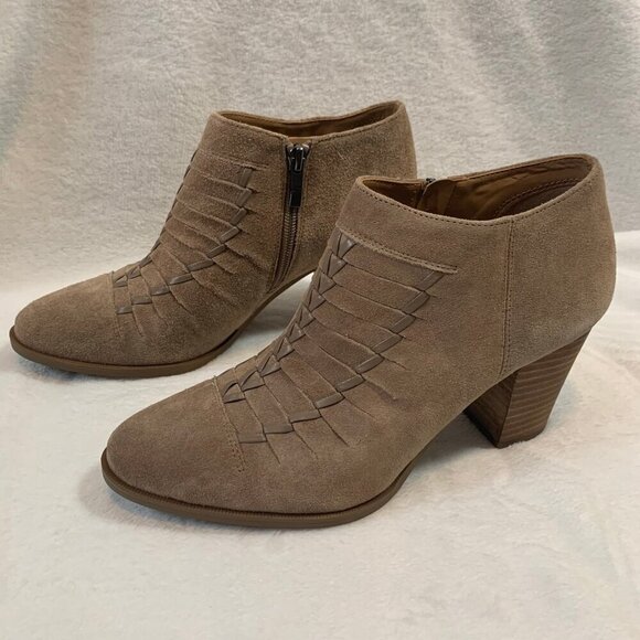 Franco Sarto suede ankle booties with short heal - Size 7.5M - Picture 1 of 8